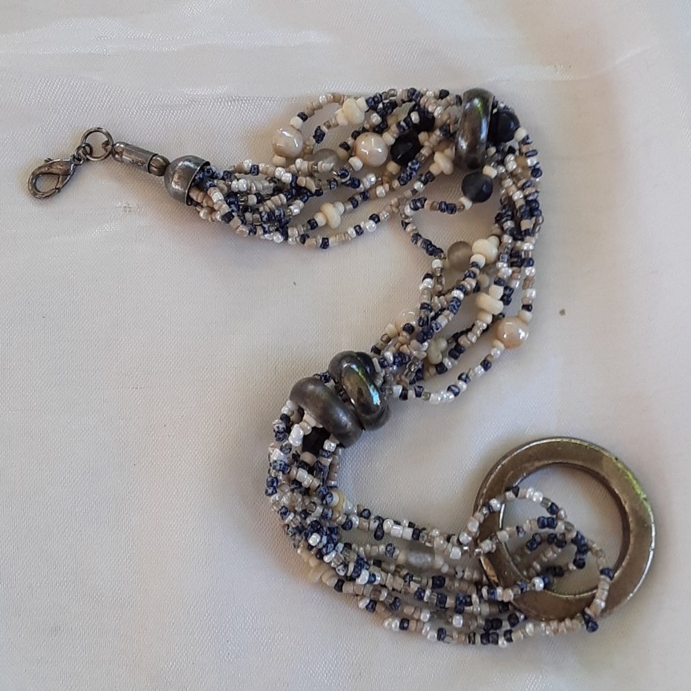 COPY - Bracelet 11" Beadwork Jewelry Findings Seed Beads Metal Rings Crafts Han… - Picture 1 of 8
